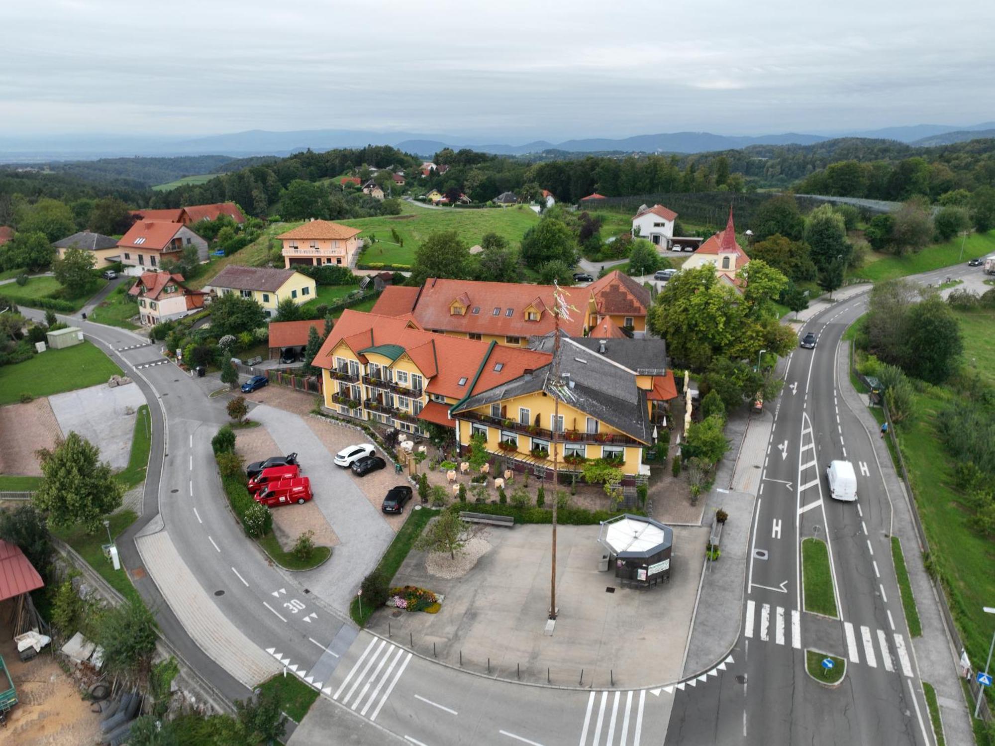 Gasthof Grossschedl Zum Kramerwirt Lassnitzhoehe Esterno foto